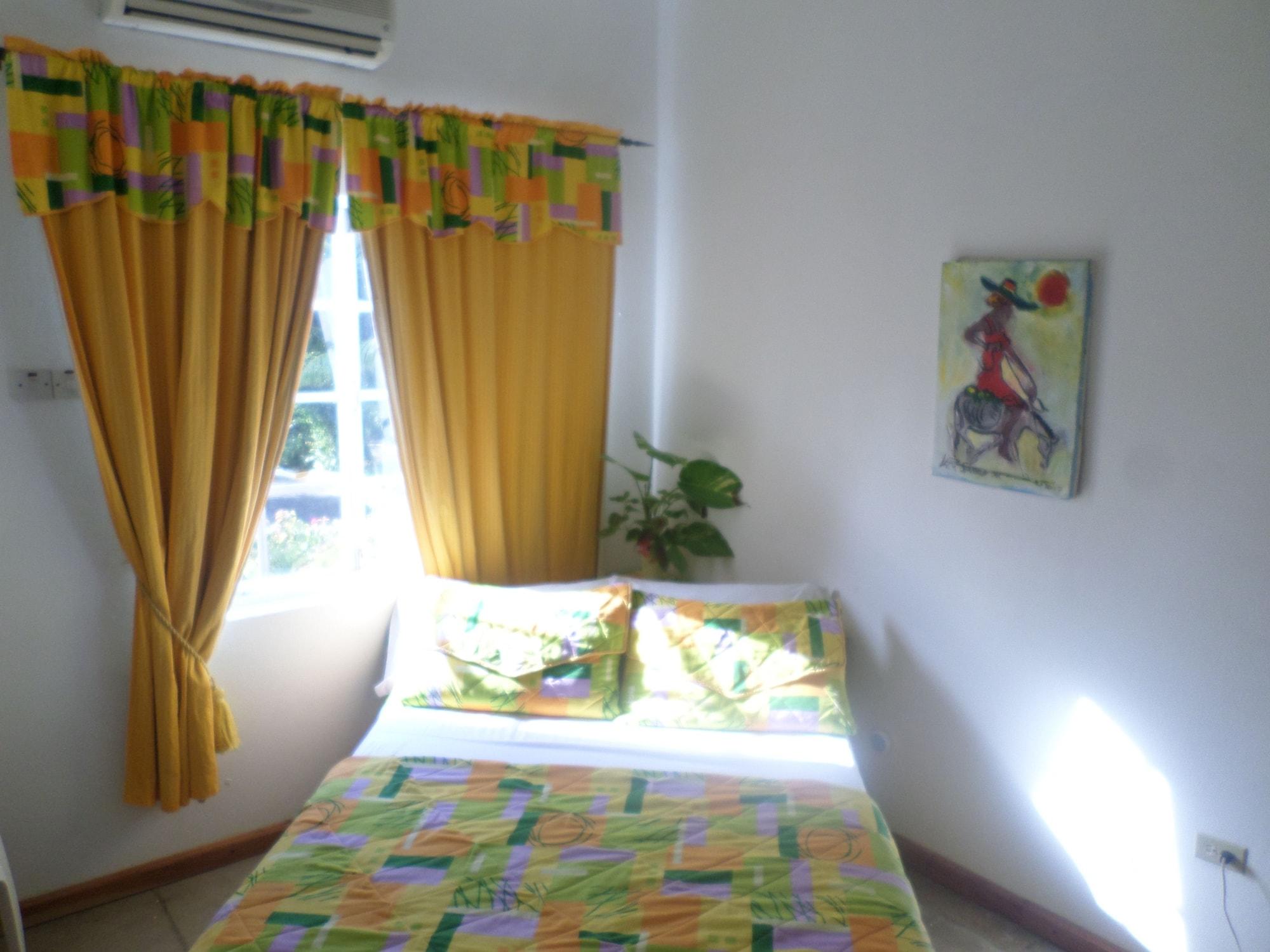 San San Tropez Hotel Port Antonio Exterior photo