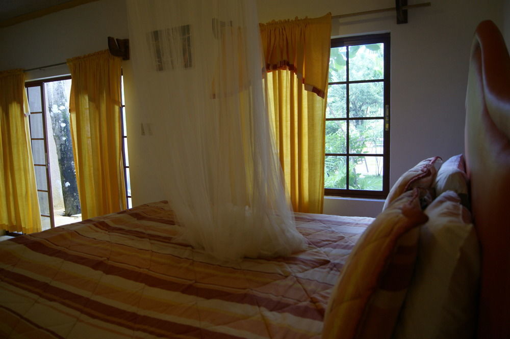 San San Tropez Hotel Port Antonio Exterior photo